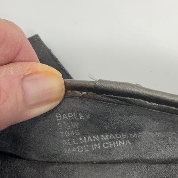 Women’s black cloudwalkers, size 9.5 wide, in very good condition - Picture 6 of 8